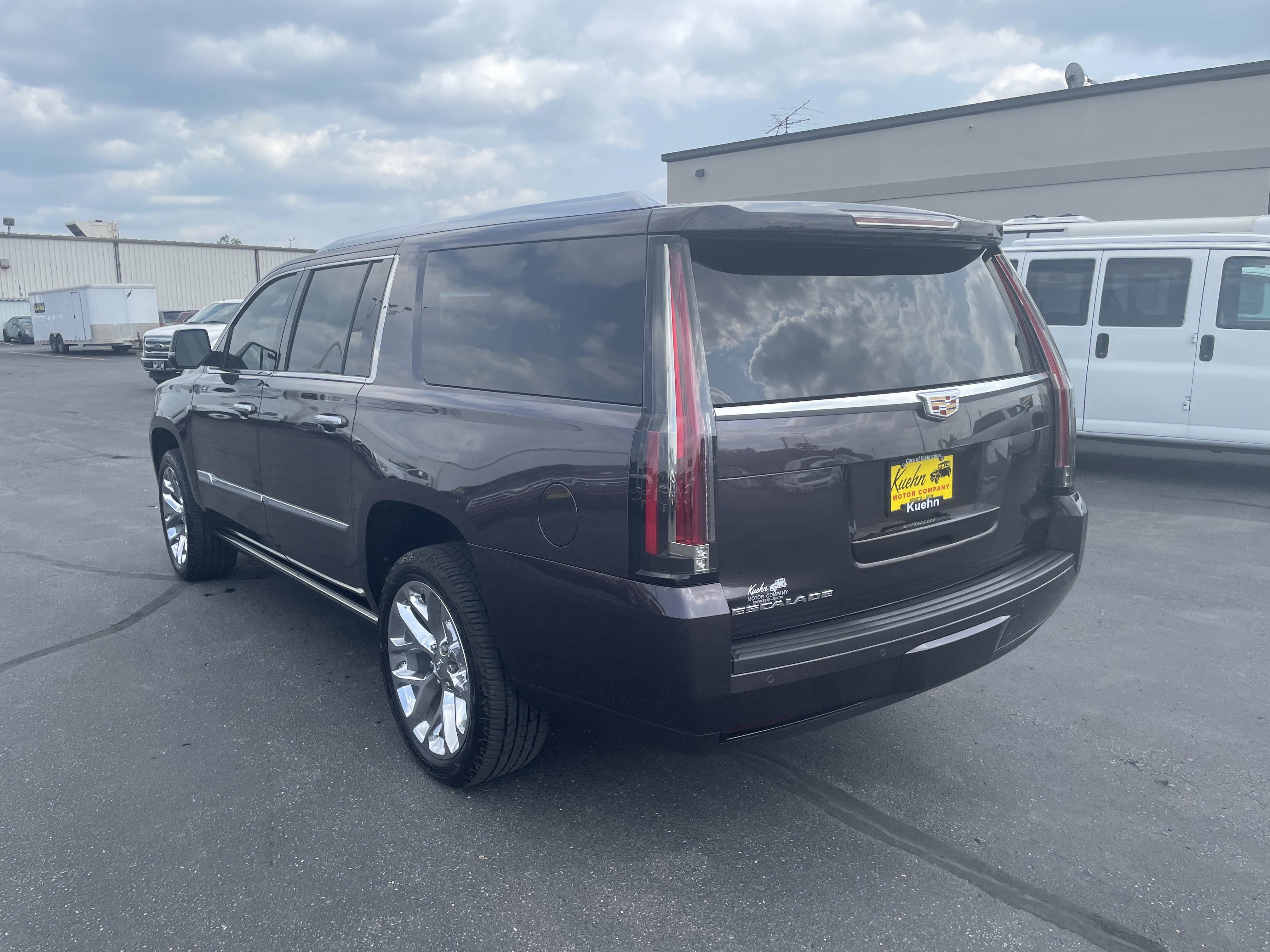 Used 2016 Cadillac Escalade ESV Premium AWD/4WD image 6