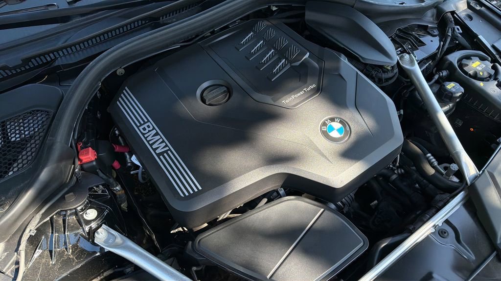 Used 2023 BMW 530i w/ Convenience Package image 20