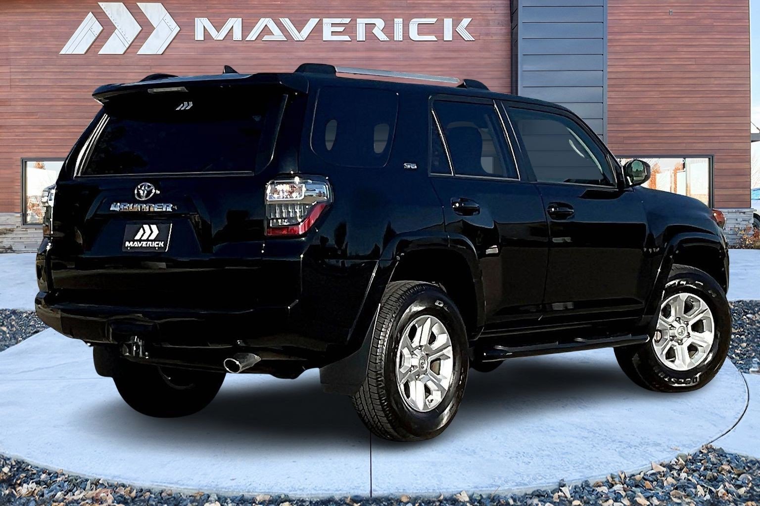 Used 2019 Toyota 4Runner SR5 image 5