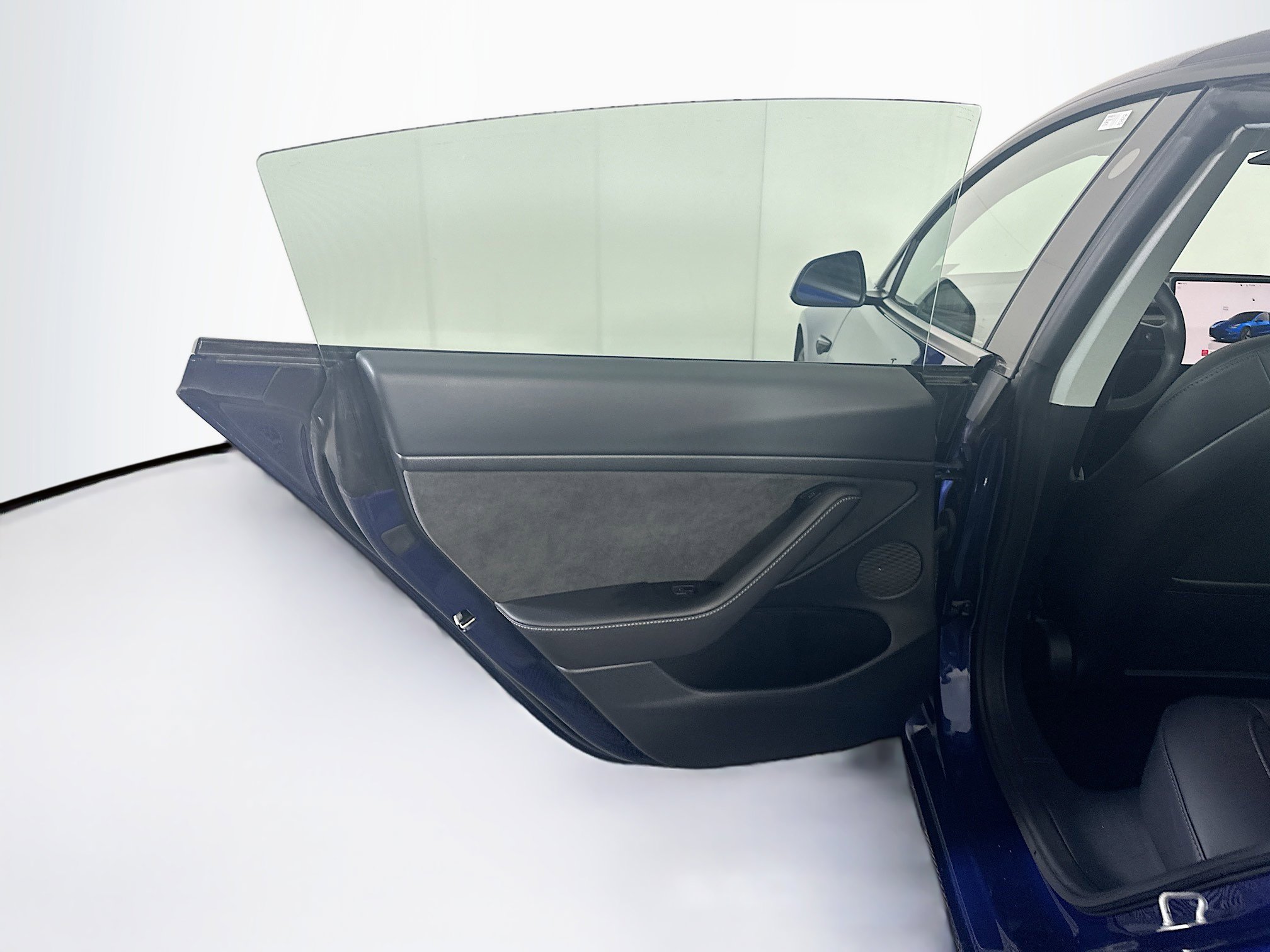 Used 2023 Tesla Model 3 Standard Range image 27