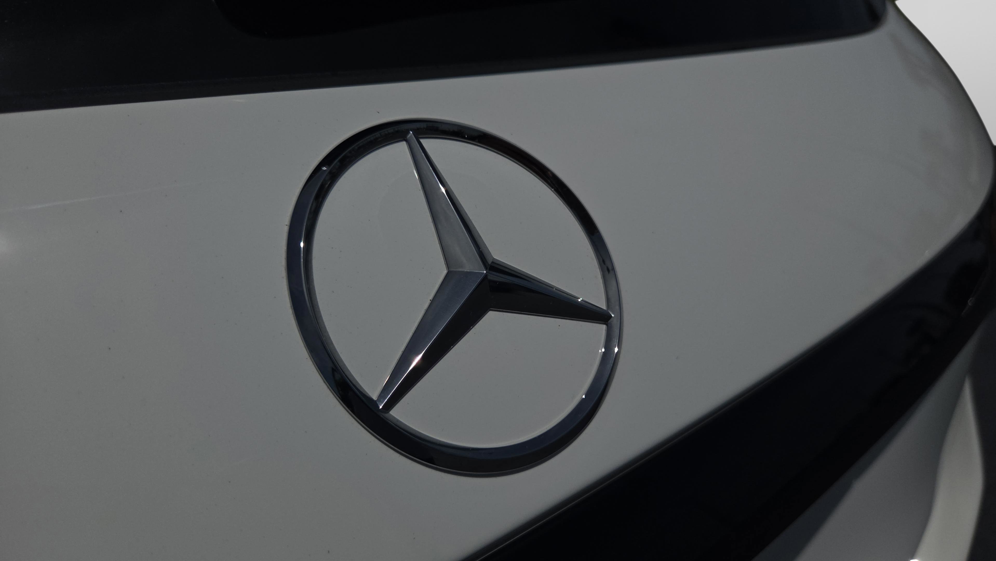 Used 2025 Mercedes-Benz GLC 300 image 36