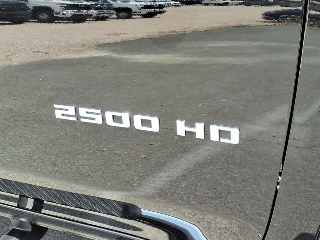 New 2026 Chevrolet Silverado 2500 LT w/ All Star Edition AWD/4WD image 9