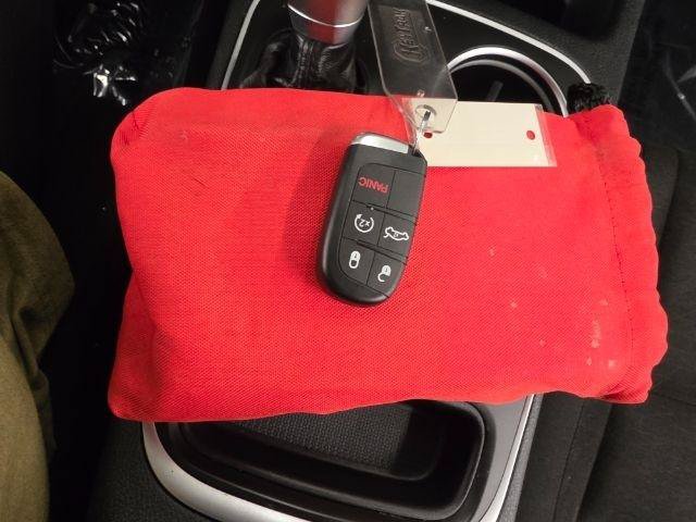 Used 2020 Dodge Durango SXT AWD/4WD image 24