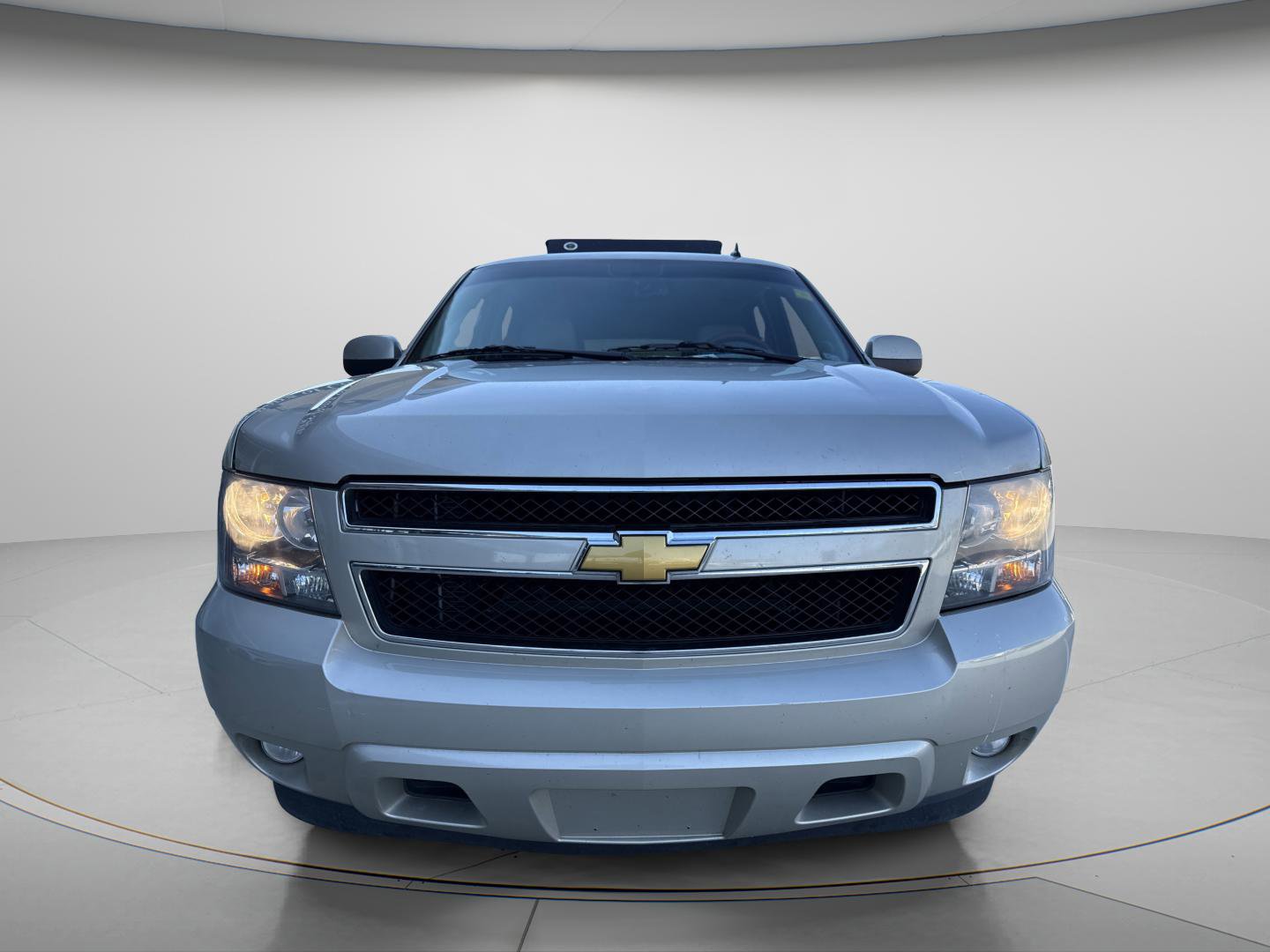 Used 2013 Chevrolet Tahoe LT w/ Luxury Package image 4