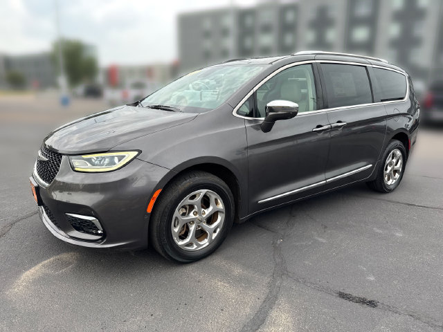 Used 2021 Chrysler Pacifica Limited w/ Premium & Safety Sphere Group AWD/4WD 360° Tour
