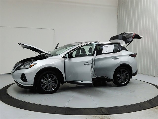 Used 2021 Nissan Murano SV w/ SV Special Edition Package image 11