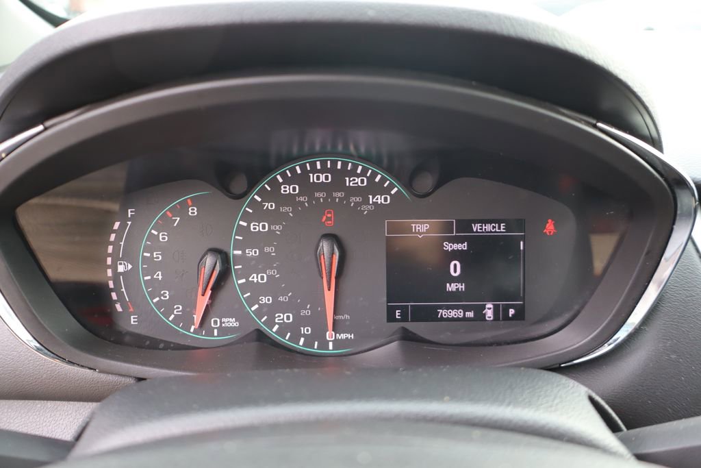 Used 2019 Chevrolet Trax LT w/ LT Convenience Package image 13