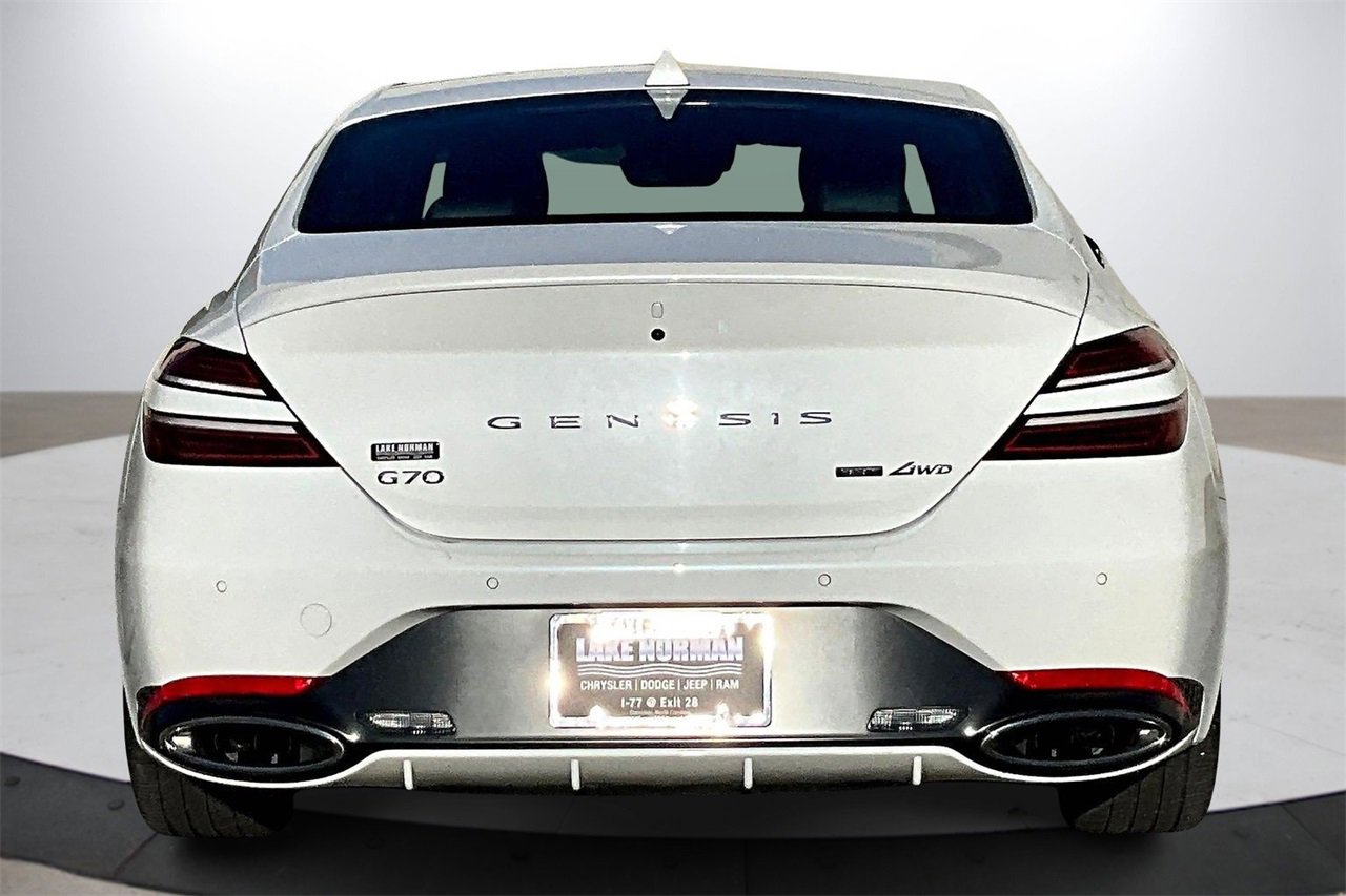 Used 2022 Genesis G70 3.3T w/ Sport Prestige Package image 7