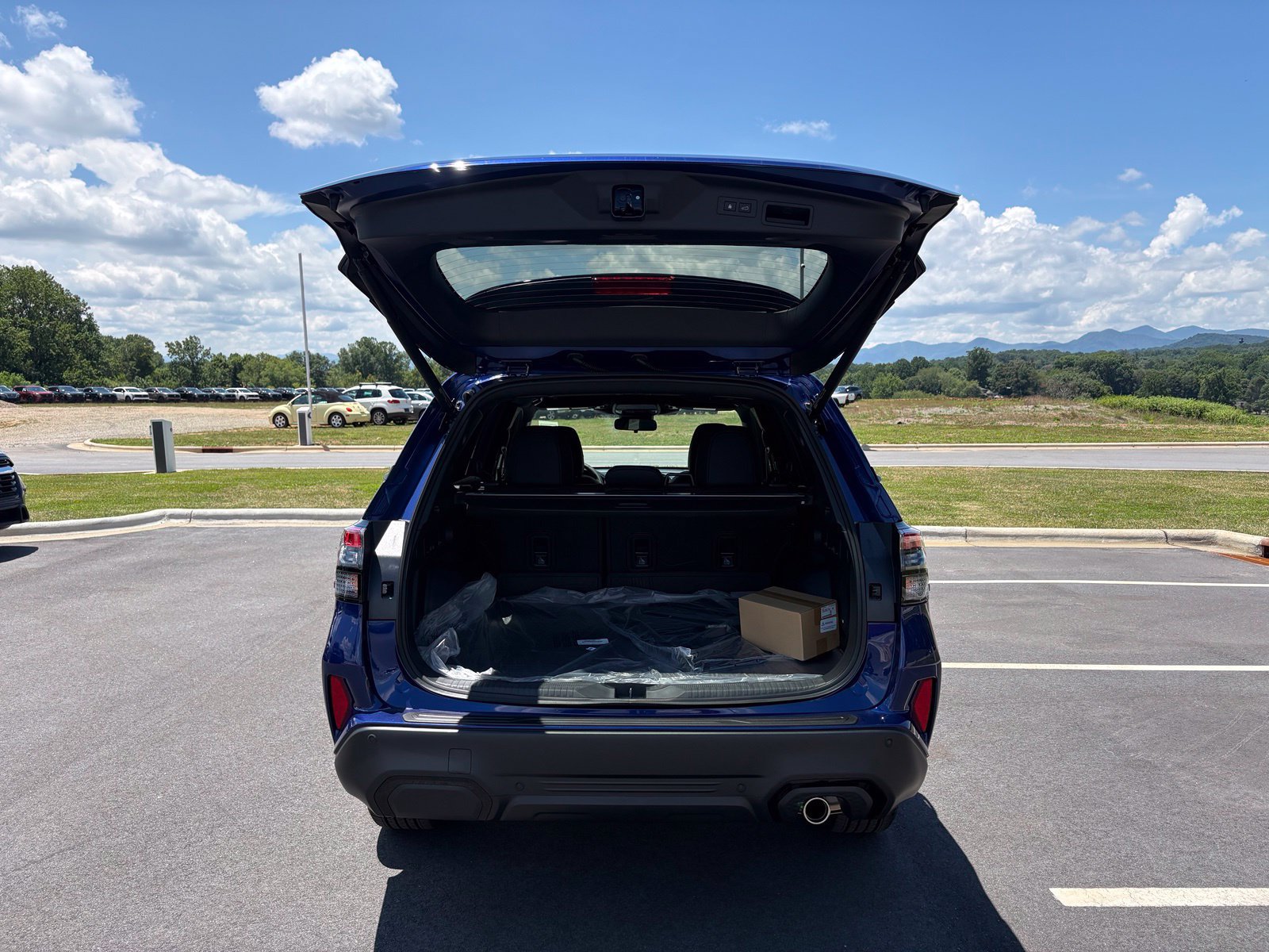 New 2026 Subaru Forester Sport w/ Onyx Edition AWD/4WD image 9
