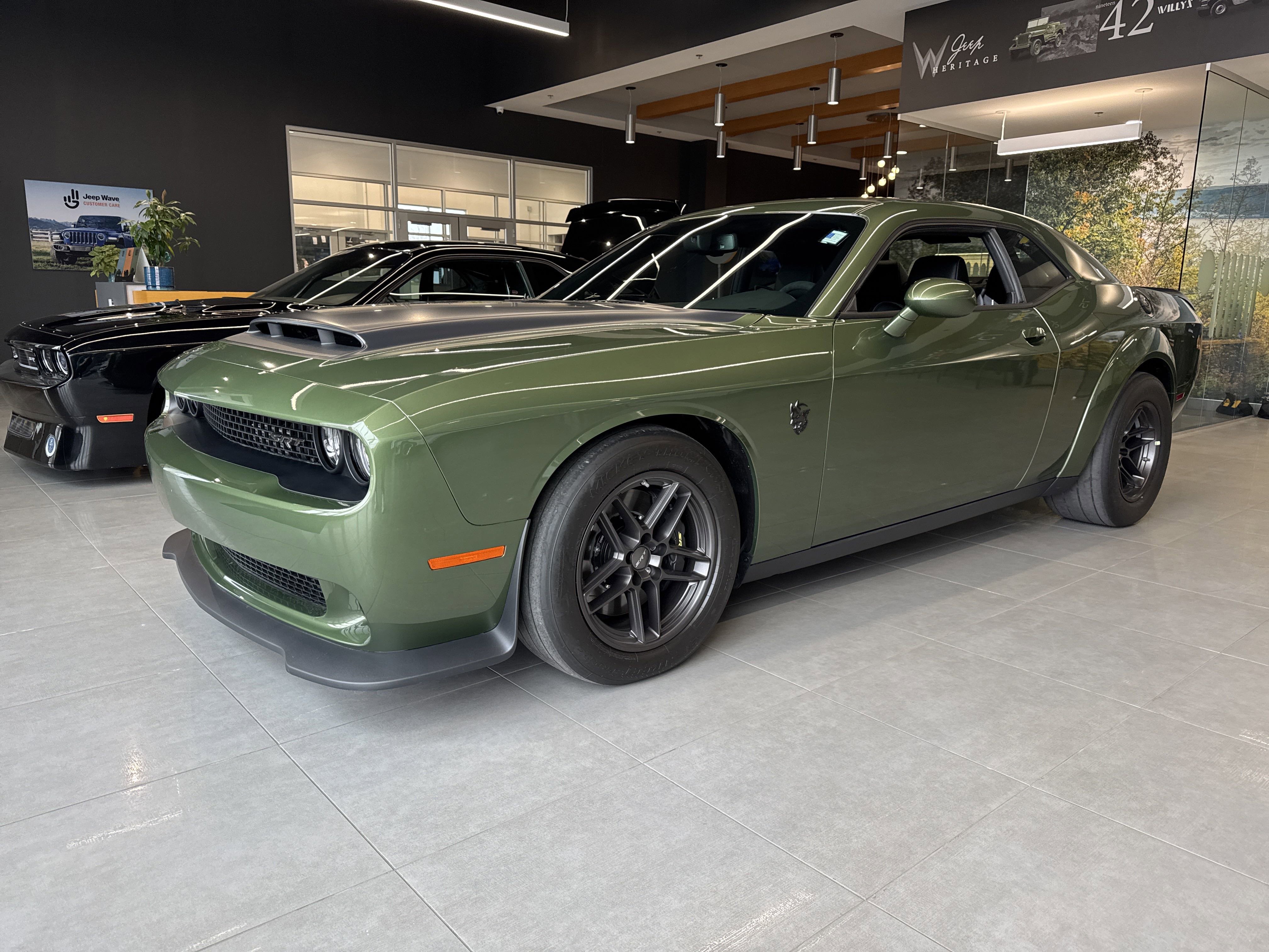 Used 2023 Dodge Challenger SRT Hellcat Redeye image 2