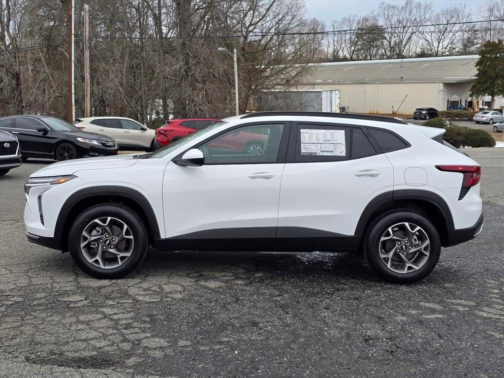 New 2026 Chevrolet Trax LT w/ Driver Confidence Package image 18