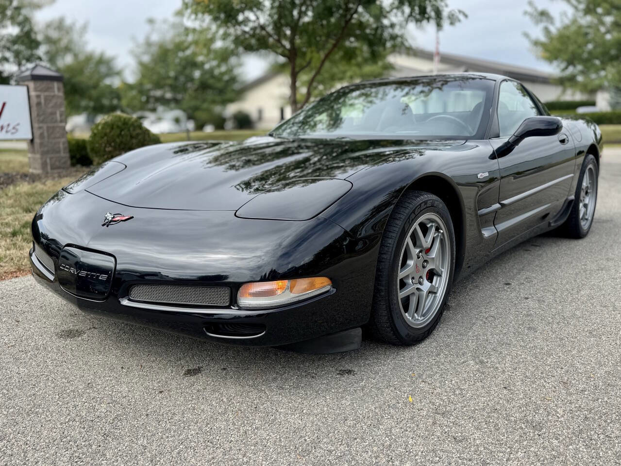 Used 2004 Chevrolet Corvette Z06 w/ Memory Package image 2