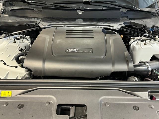 New 2024 Land Rover Discovery Dynamic SE image 35