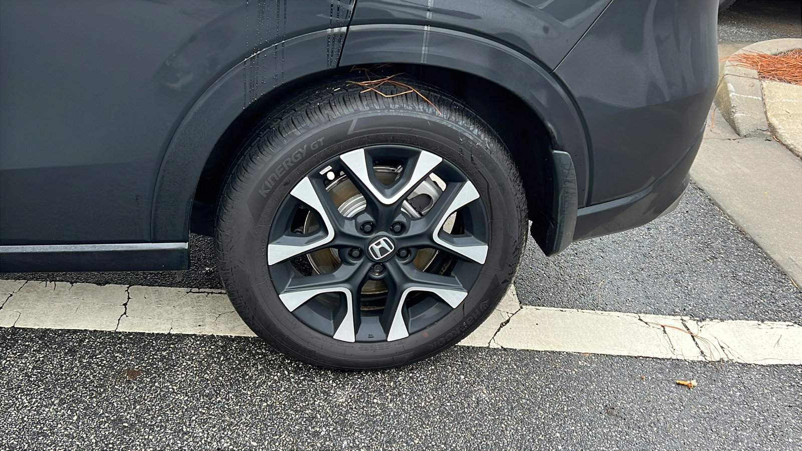 Used 2026 Honda HR-V EX-L image 12