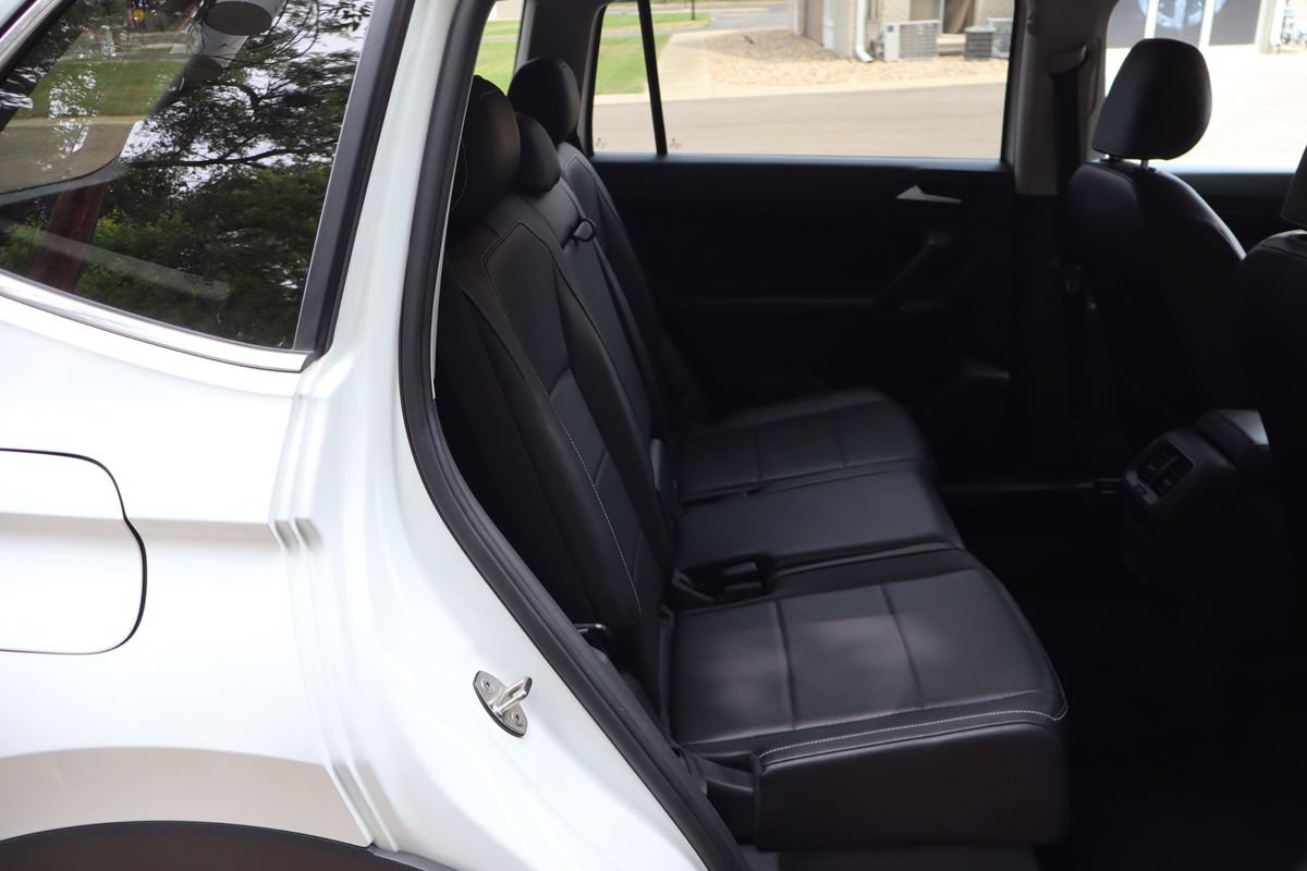 Used 2021 Volkswagen Tiguan SE AWD/4WD image 21