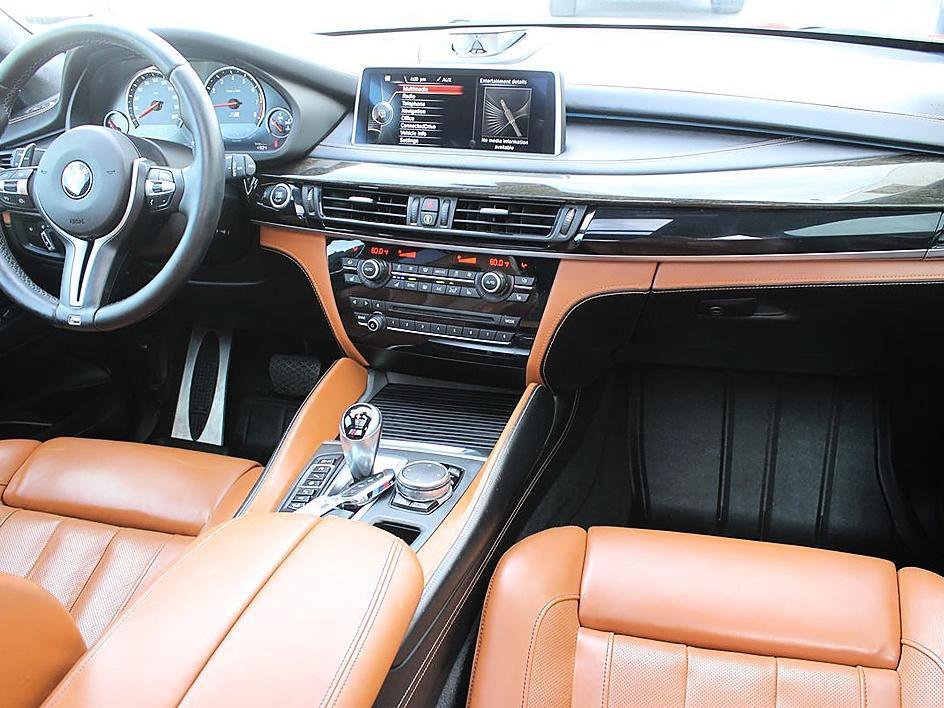 Used 2015 BMW X5 M image 22