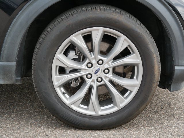 Used 2023 Ford Explorer Limited AWD/4WD image 9