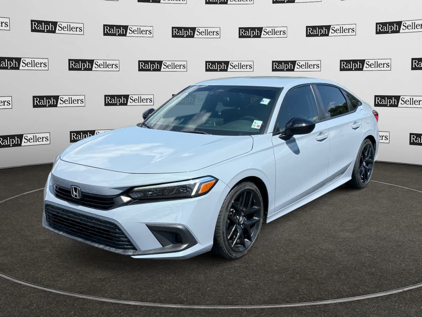 Used 2022 Honda Civic Sport image 2