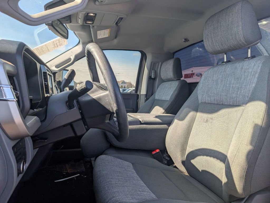 Used 2023 Ford F450 Lariat image 17