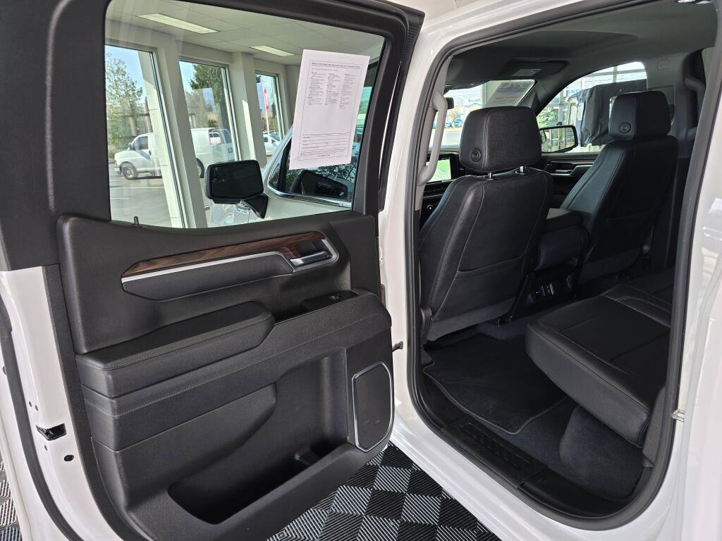 Used 2025 GMC Sierra 1500 SLT image 37