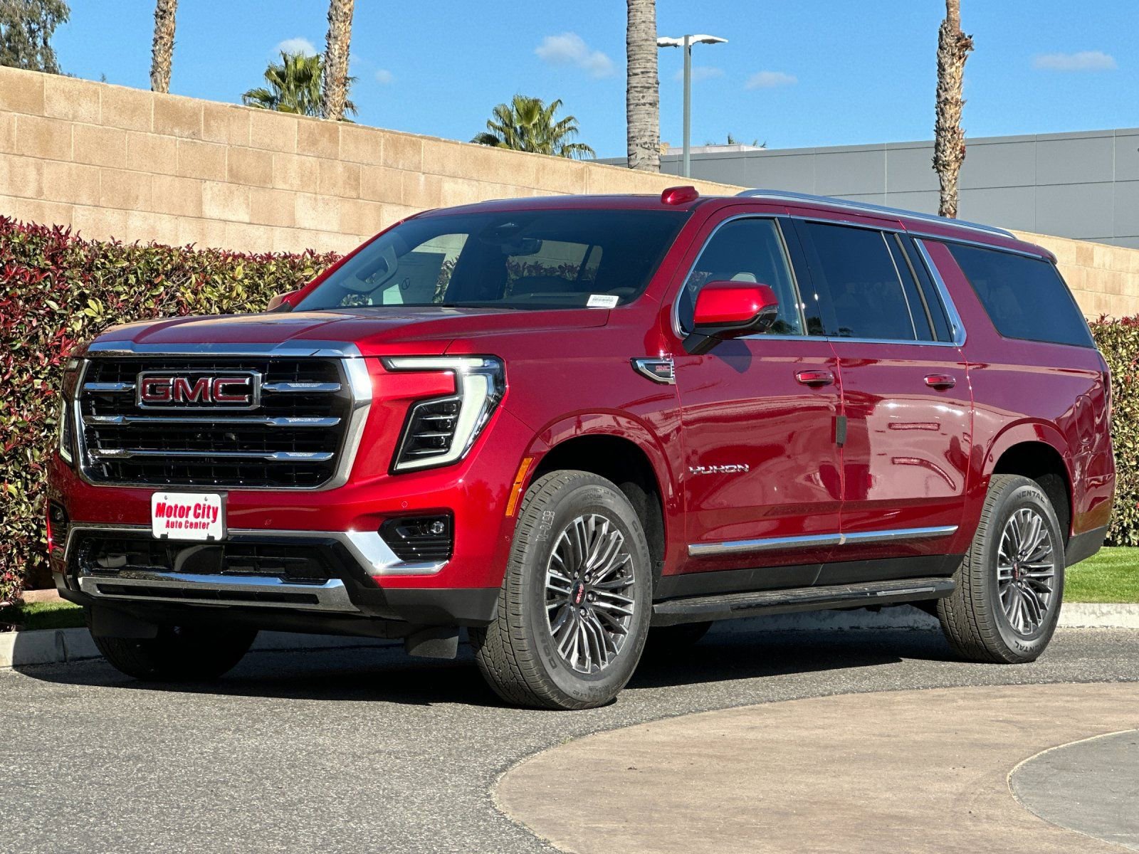 New 2026 GMC Yukon XL Elevation w/ Elevation Premium Package AWD/4WD image 8