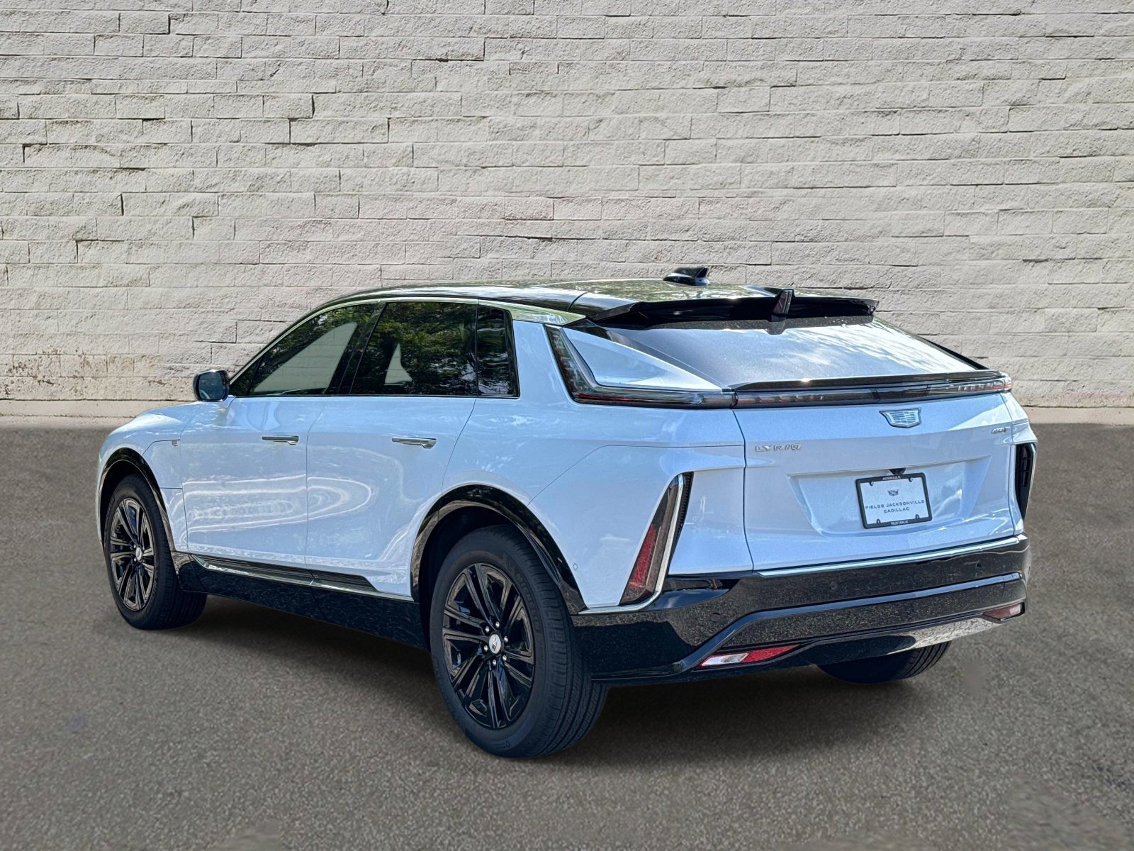 New 2026 Cadillac Lyriq Luxury RWD image 3