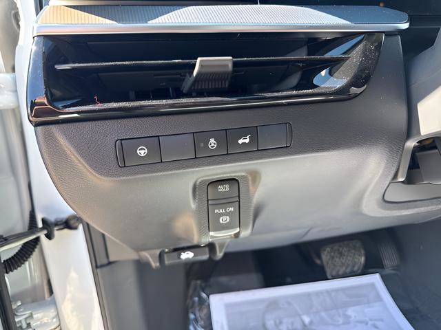 New 2025 Nissan Murano SL image 8