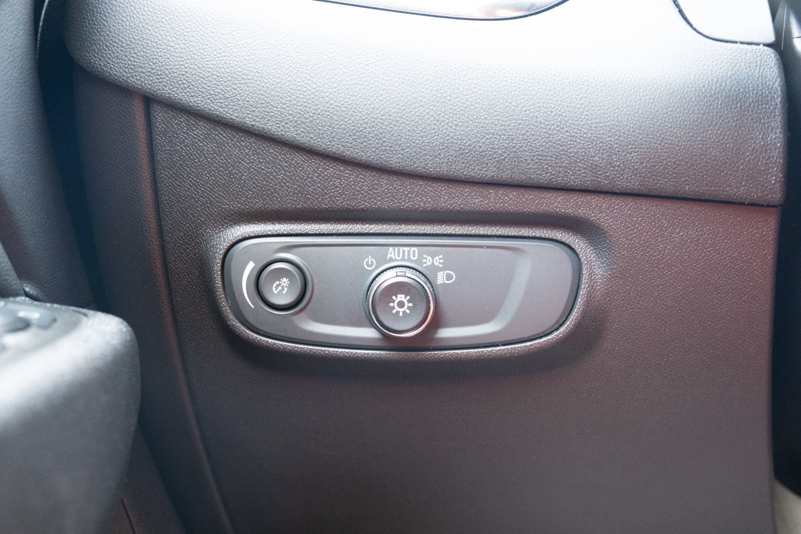 Used 2024 Chevrolet Equinox LT AWD/4WD image 10