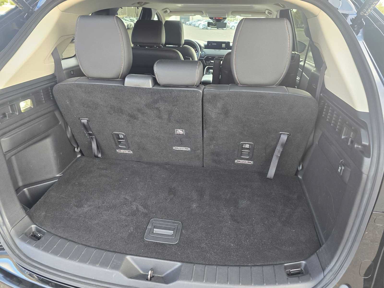 Used 2024 MAZDA CX-90 Plug-In Hybrid w/ Preferred AWD/4WD image 15