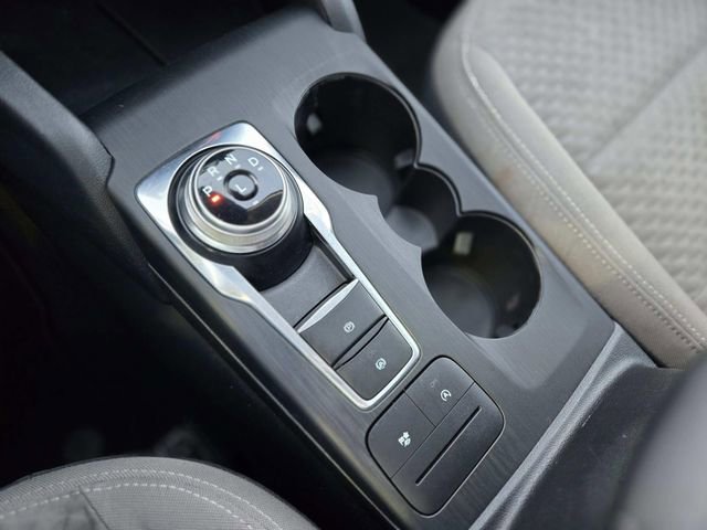 Used 2020 Ford Escape SE image 26