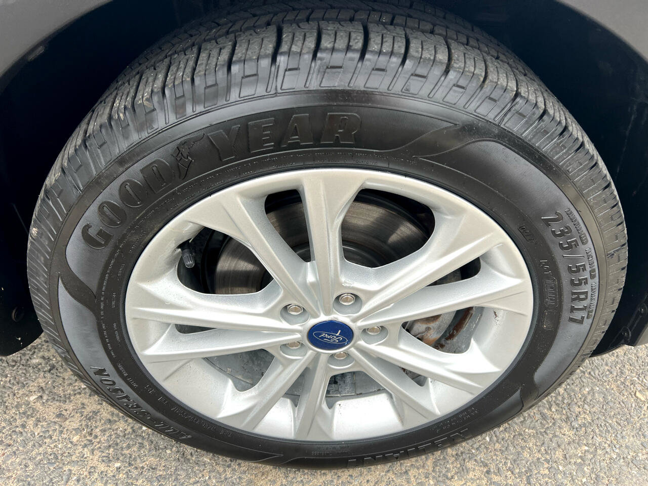 Used 2018 Ford Escape S image 4