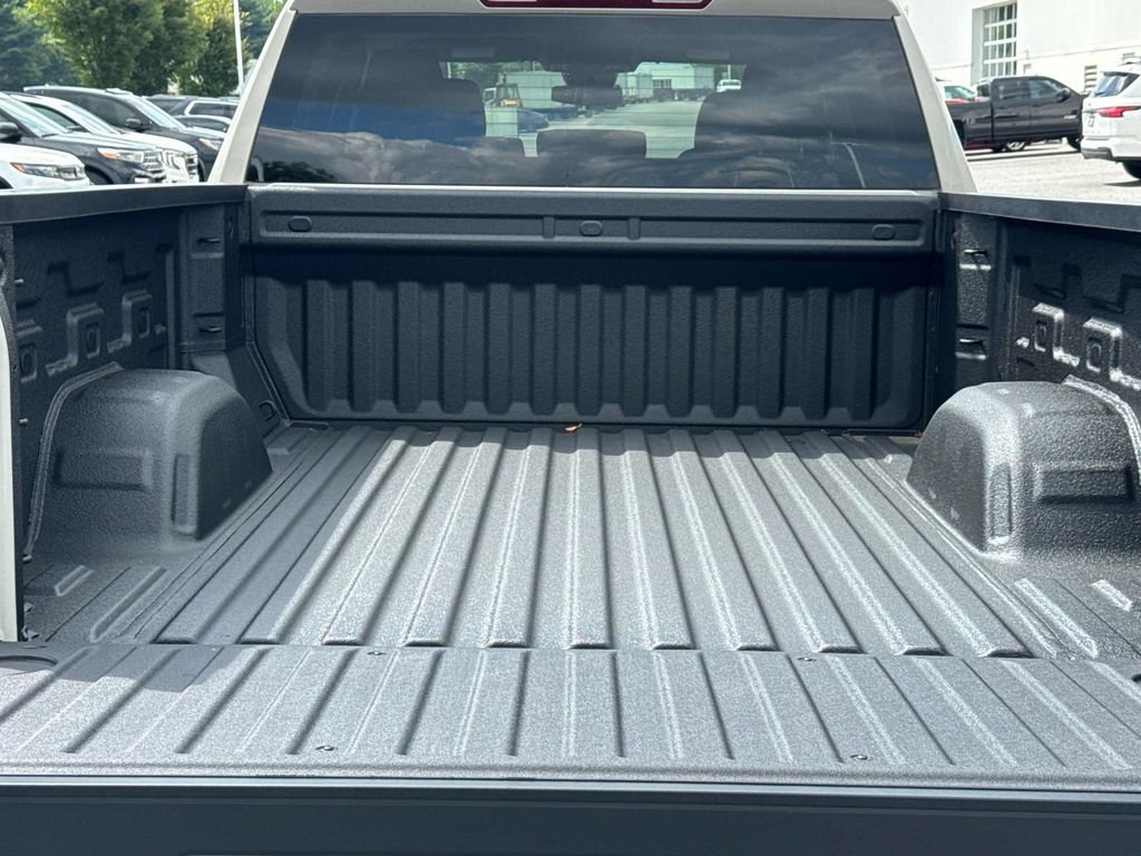 New 2026 Chevrolet Silverado 1500 Custom w/ LPO, Dark Essentials Package AWD/4WD image 16