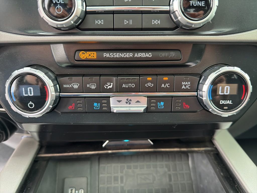 Used 2022 Ford F350 Lariat w/ Lariat Ultimate Package image 44