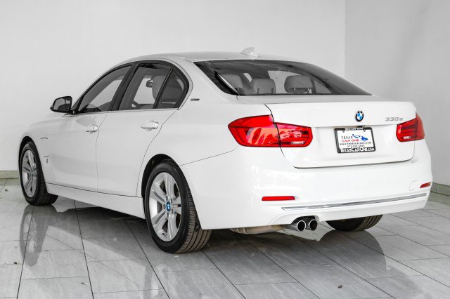 Used 2018 BMW 330e image 8