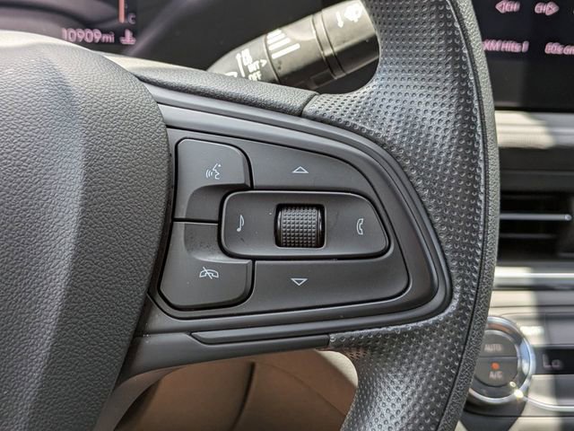 Used 2025 Buick Envista Preferred FWD image 27