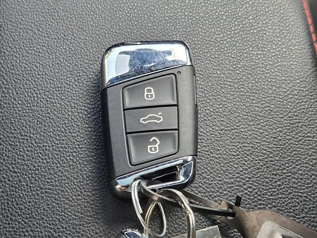 Certified 2025 Volkswagen Jetta GLI Autobahn image 19