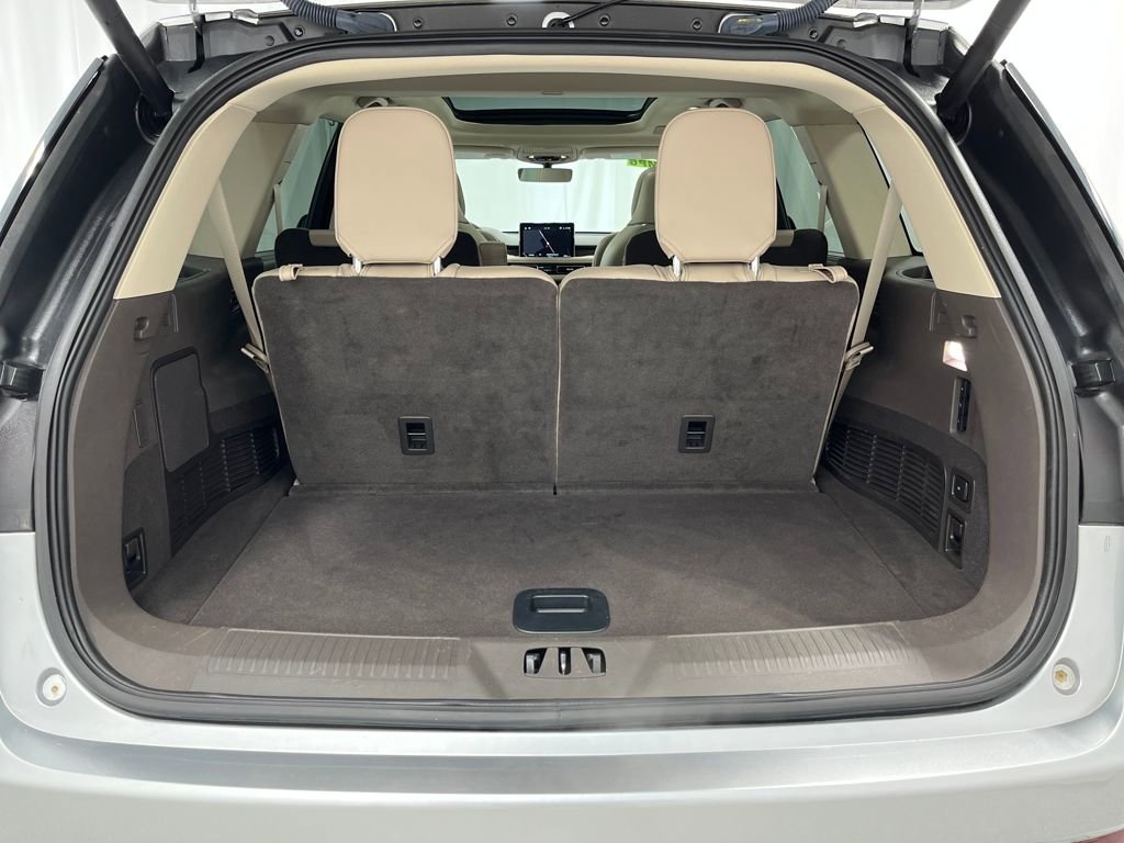 Used 2023 Lincoln Aviator Reserve w/ Equipment Group 201A AWD/4WD image 27