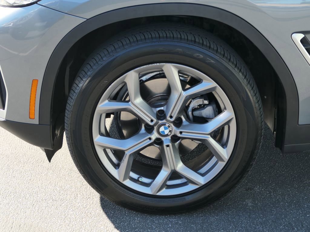 Used 2024 BMW X3 xDrive30i image 10