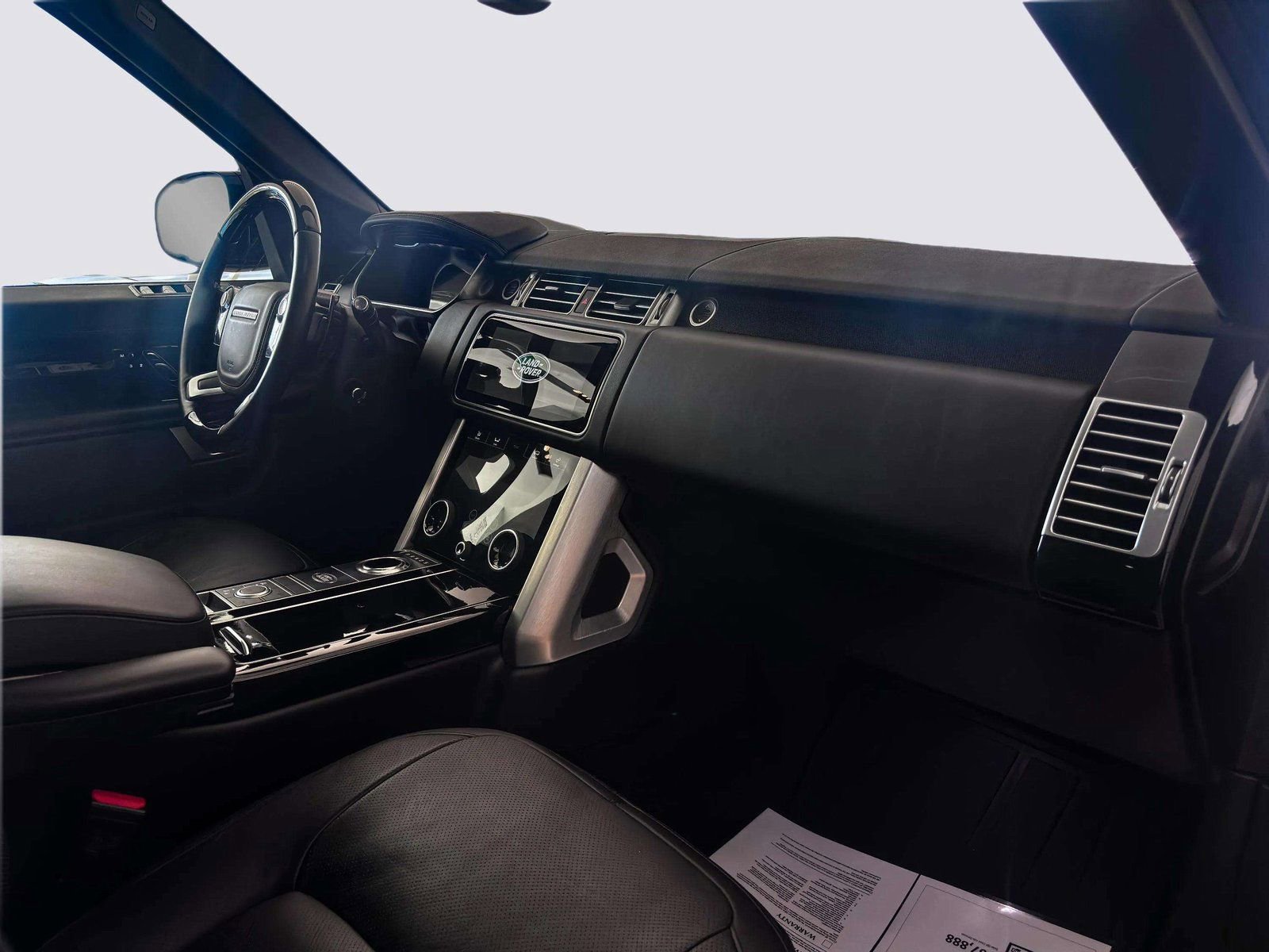 Used 2022 Land Rover Range Rover P525 Westminster Edition image 36