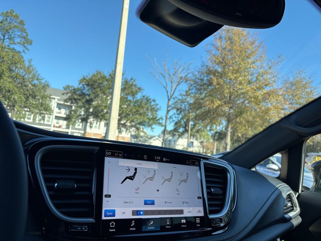 New 2026 Chrysler Pacifica Select image 27