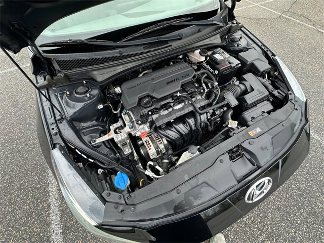 Used 2021 Hyundai Elantra SE image 31