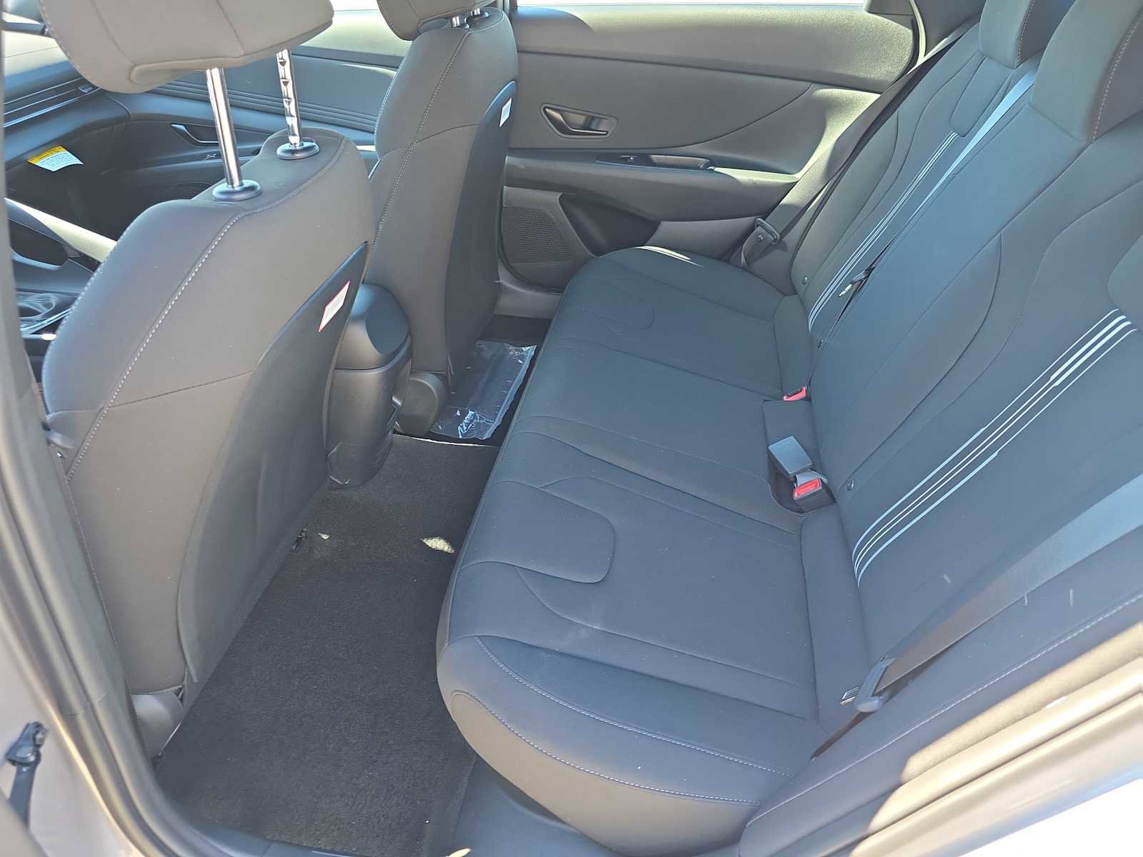 New 2025 Hyundai Elantra SEL image 20