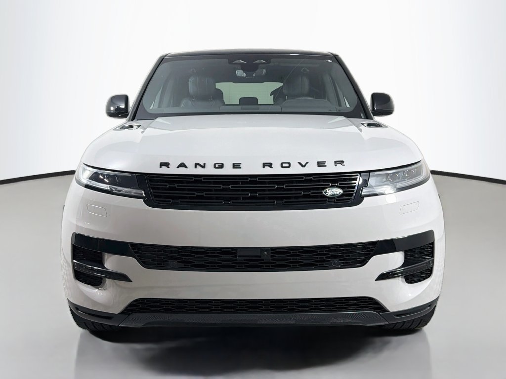 New 2027 Land Rover Range Rover Sport SE AWD/4WD image 2