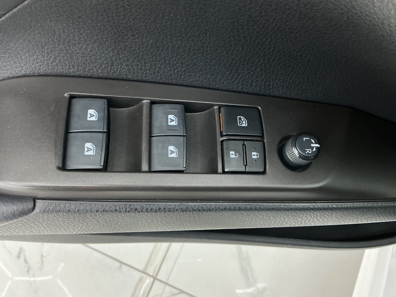 Used 2023 Toyota Camry SE w/ Convenience Package FWD image 37