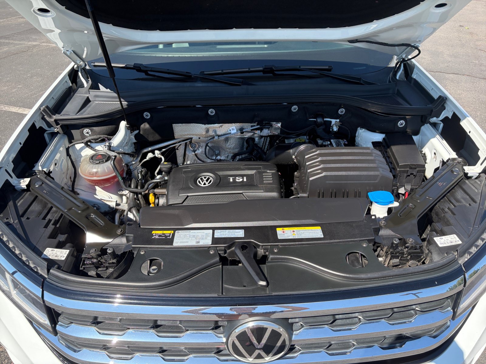 Used 2022 Volkswagen Atlas SE w/ Panoramic Sunroof Package FWD image 21