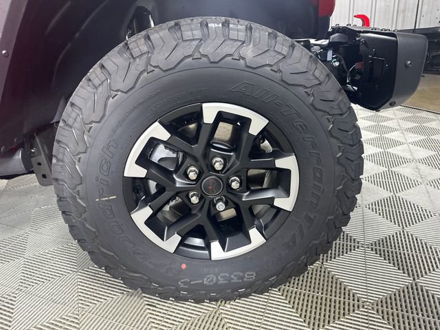 New 2025 Jeep Wrangler Rubicon w/ Steel Bumper Group image 6