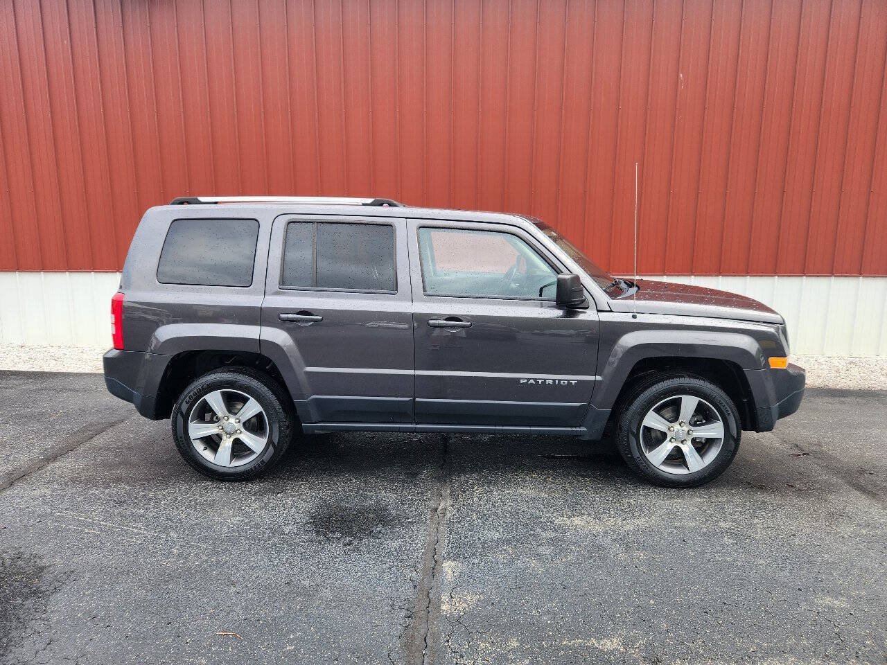 Used 2016 Jeep Patriot High Altitude AWD/4WD image 9
