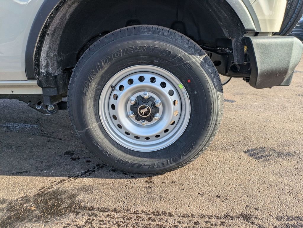 New 2025 Ford Bronco 4-Door image 13