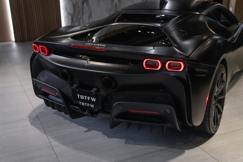 Used 2021 Ferrari SF90 Stradale AWD/4WD image 12