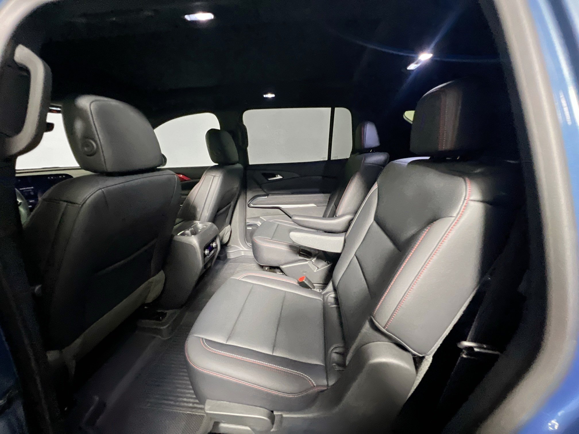 Used 2025 Chevrolet Traverse Z71 w/ Enhanced Driving Package AWD/4WD image 29